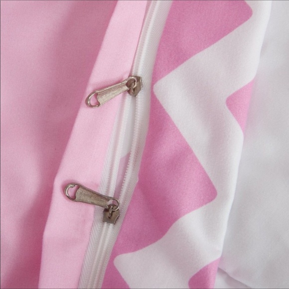 Microfiber Ultra Soft King Strawberry Duvet Cover - Picture 6 of 7